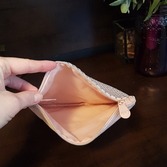 Cute Clutch in dusty rose 🌹 - Picture 5 of 5